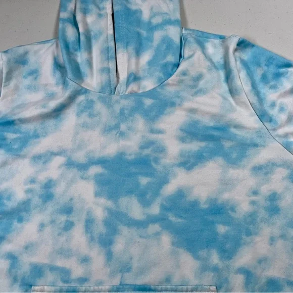Women's Blue Tie-Dye Hoodie and Shorts Set, 2X - Picture 7 of 14